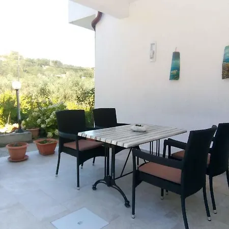 In - Insel Rab 43103 Apartment *