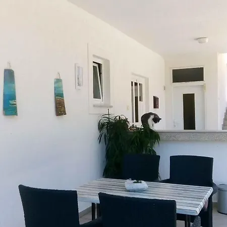 In - Insel Rab 43103 Apartment *