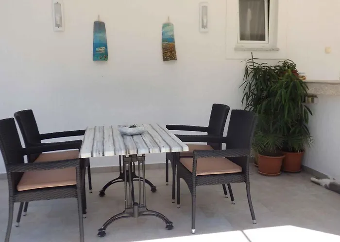 In - Insel Rab 43103 Apartment Supetarska Draga